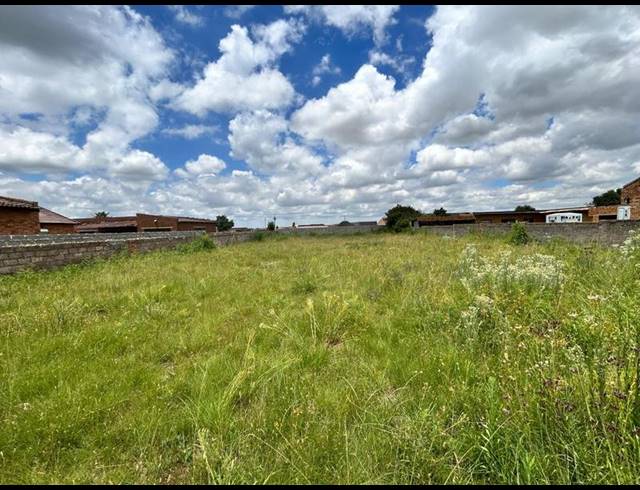 LAND FOR SALE IN WELGEDACHT